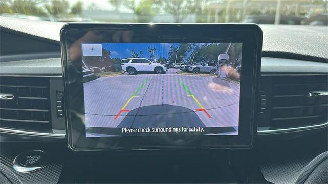 Photo of 2024 Star White Ford Explorer