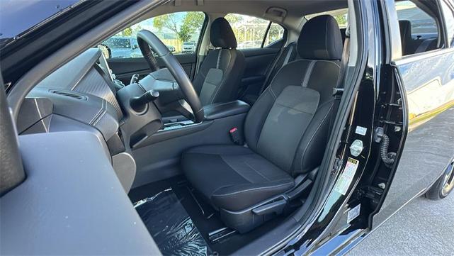 Photo of 2021 Black Nissan Sentra