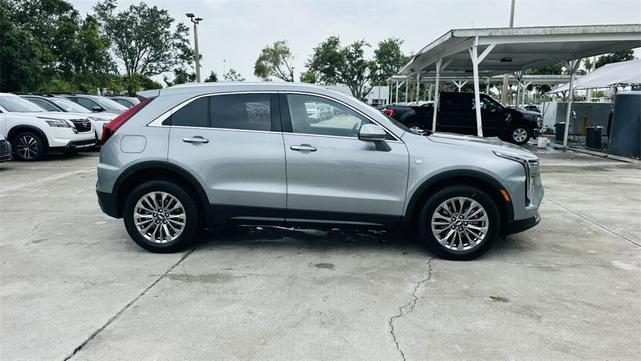 Photo of 2024 Silver Metallic Cadillac XT4