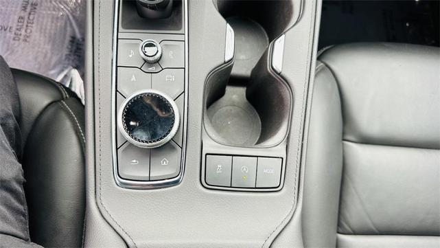Photo of 2024 Silver Metallic Cadillac XT4