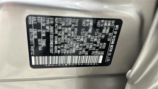 Photo of 2024 Champagne Silve Nissan Rogue