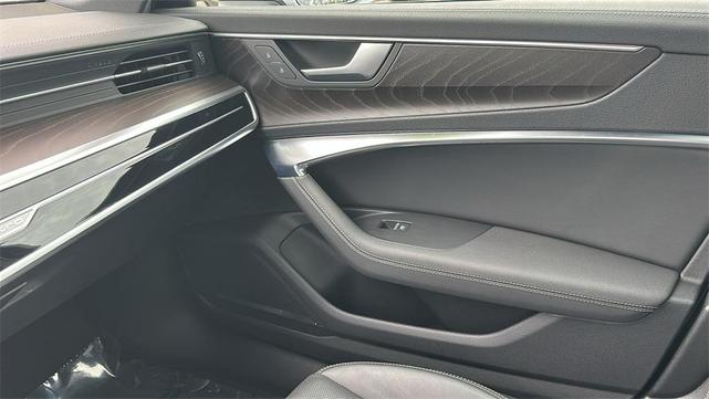 Photo of 2022 Florett Silver Metallic Audi A6