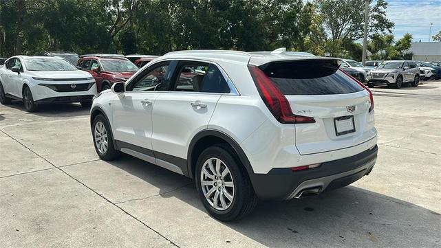 Photo of 2019 Crystal White Tri-Coat Cadillac XT4