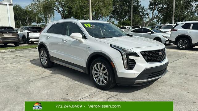 Photo of 2019 Crystal White Tri-Coat Cadillac XT4