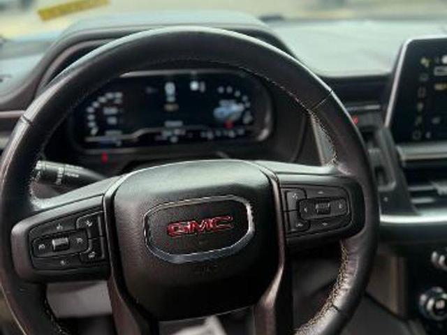 Photo of 2022 Midnight Blue Metallic GMC Yukon