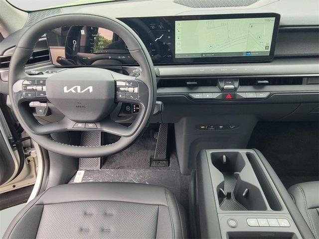 Photo of 2026 Ivory Silver Kia EV9