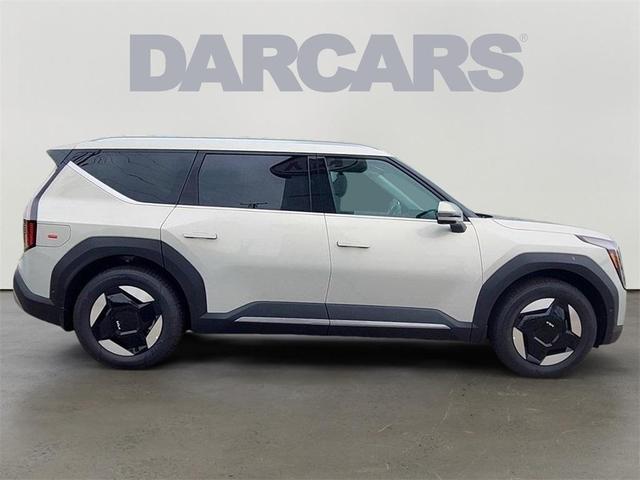 Photo of 2026 Ivory Silver Kia EV9
