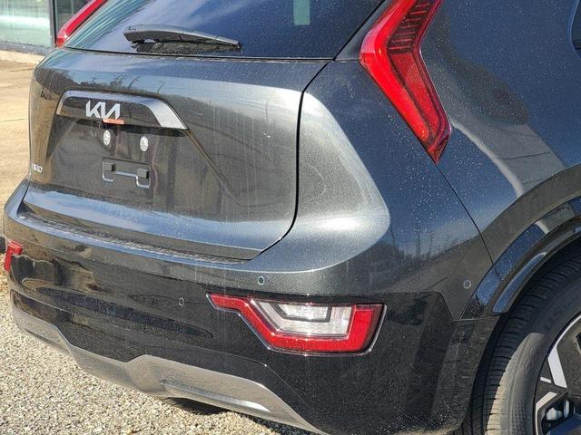 Photo of 2025 Interstellar Gray Kia Niro EV