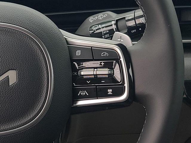 Photo of 2026 Ceramic Silver Kia Carnival Hybrid