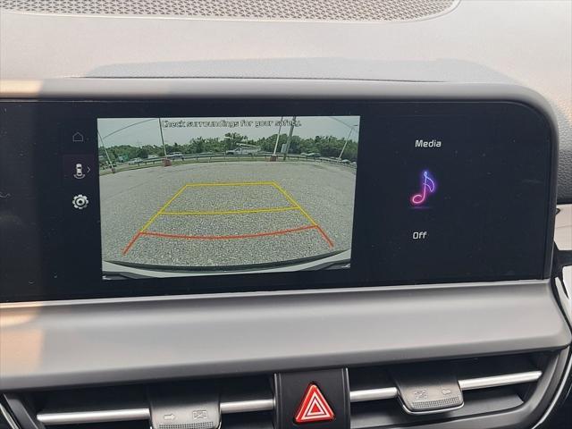 Photo of 2025 Snow White Pearl Kia Seltos