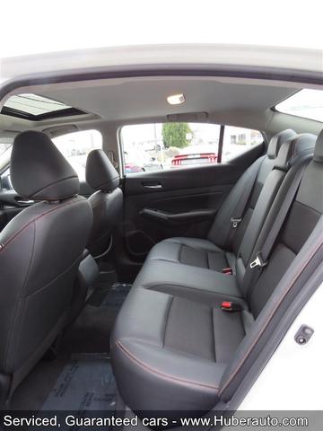 Photo of 2022 WHITE Nissan Altima
