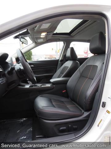 Photo of 2022 WHITE Nissan Altima
