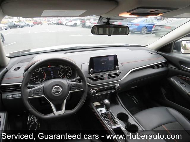 Photo of 2022 WHITE Nissan Altima
