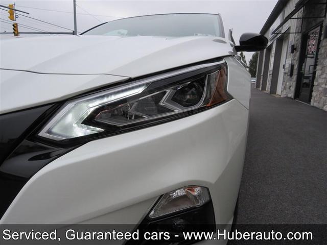 Photo of 2022 WHITE Nissan Altima