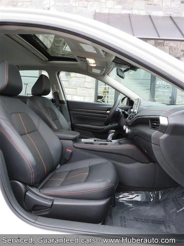 Photo of 2022 WHITE Nissan Altima