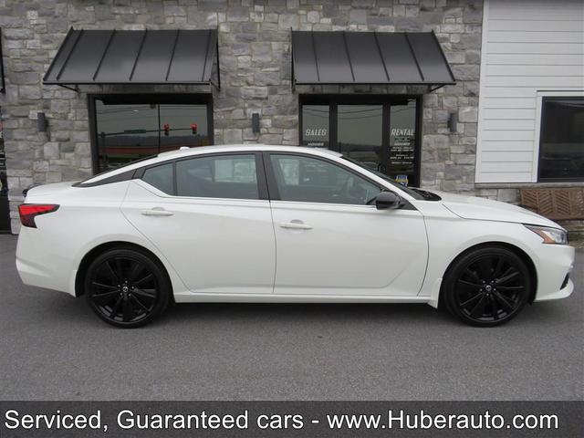 Photo of 2022 WHITE Nissan Altima