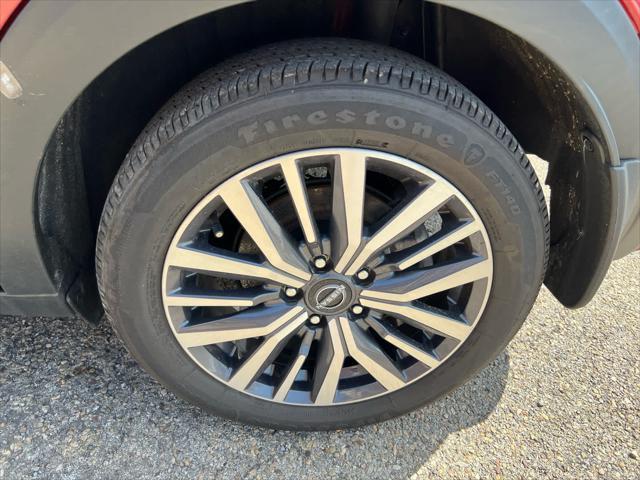 Photo of 2023 Scarlet Ember Tintcoat Nissan Kicks