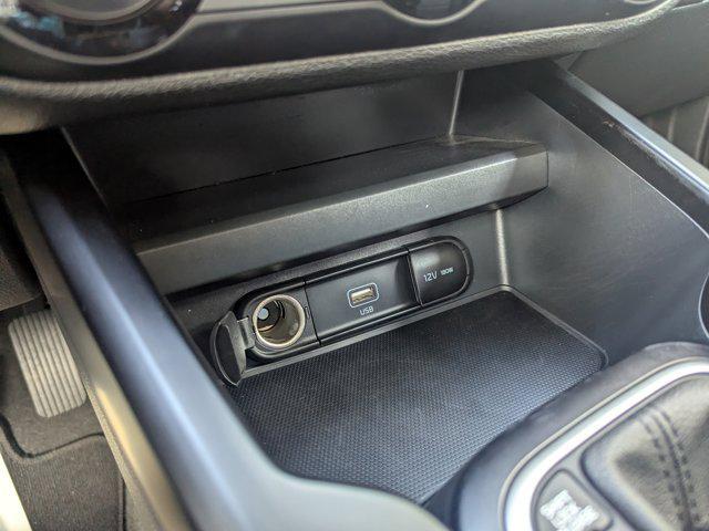 Photo of 2022 Mars Orange Kia Soul
