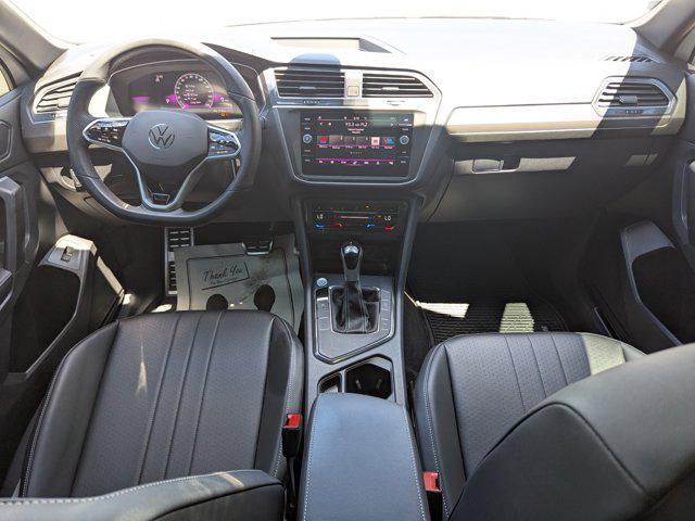 Photo of 2024 Platinum Gray Metallic Volkswagen Tiguan