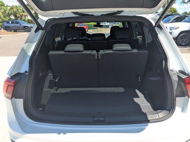 Photo of 2024 Platinum Gray Metallic Volkswagen Tiguan