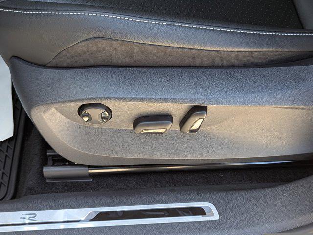 Photo of 2024 Platinum Gray Metallic Volkswagen Tiguan