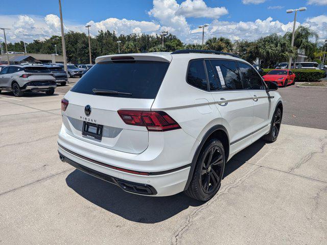 Photo of 2024 Platinum Gray Metallic Volkswagen Tiguan
