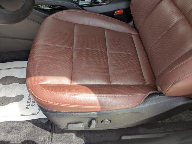 Photo of 2023 Everlasting Silver Kia Telluride