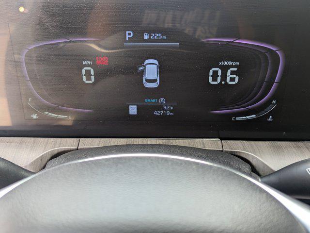 Photo of 2023 Everlasting Silver Kia Telluride