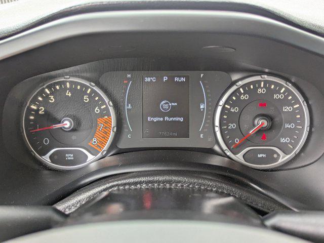 Photo of 2019 Glacier Metallic Clearcoat Jeep Renegade