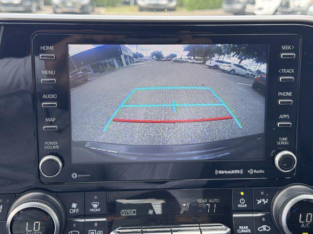 Photo of 2020 Midnight Black Metallic Toyota Highlander