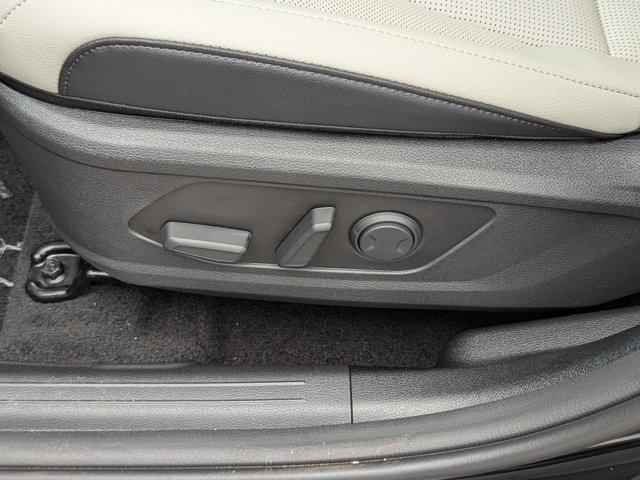 Photo of 2026 Ebony Black Kia Sportage