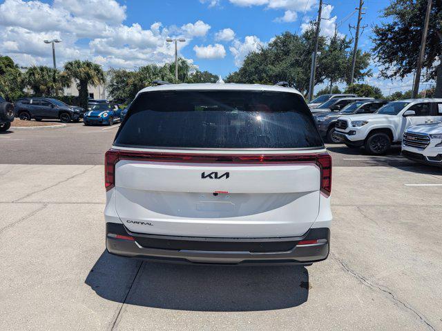 Photo of 2026 White Pearl Kia Carnival
