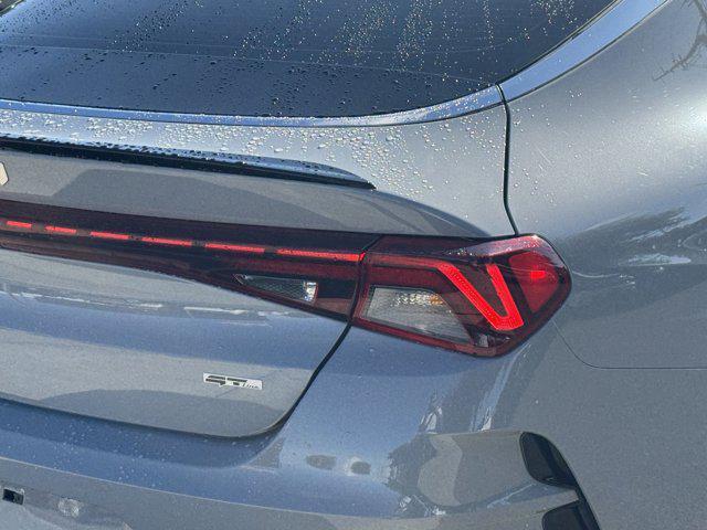Photo of 2023 Wolf Gray Kia K5