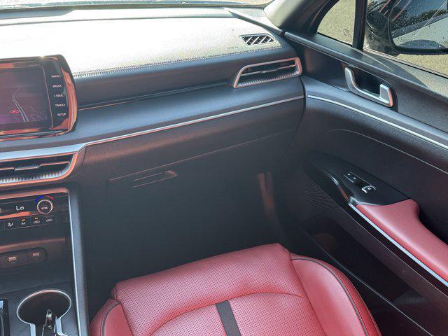 Photo of 2023 Wolf Gray Kia K5