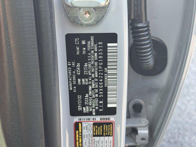Photo of 2023 Wolf Gray Kia K5