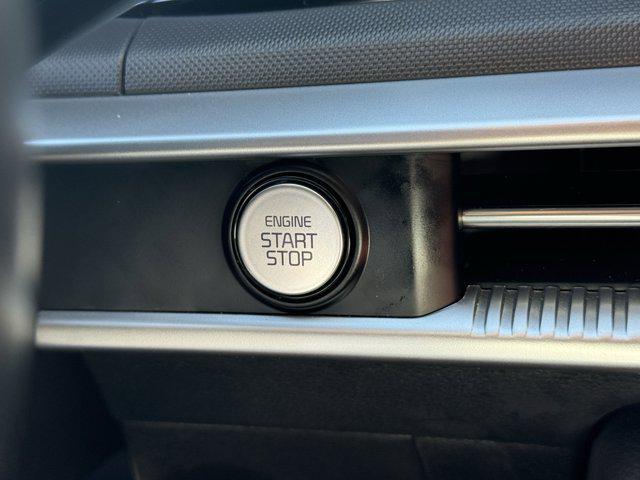 Photo of 2023 Wolf Gray Kia K5