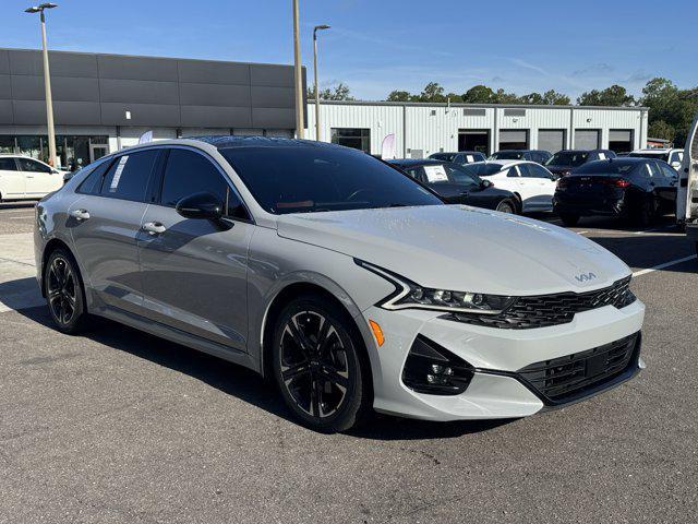 Photo of 2023 Wolf Gray Kia K5