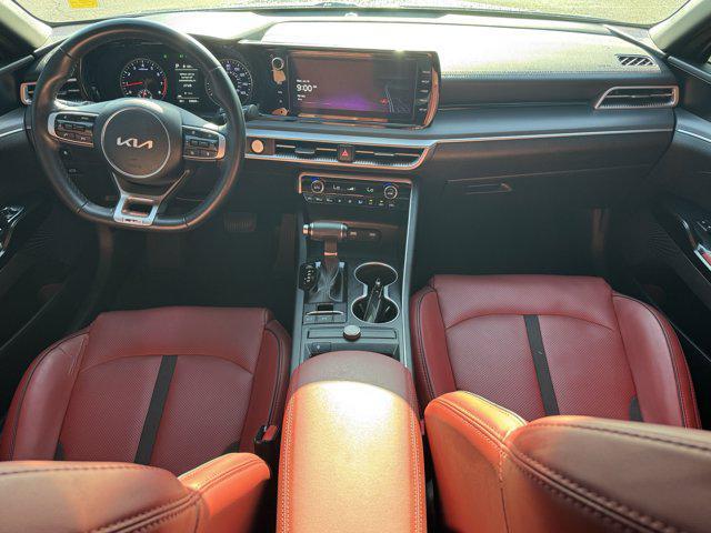Photo of 2023 Wolf Gray Kia K5