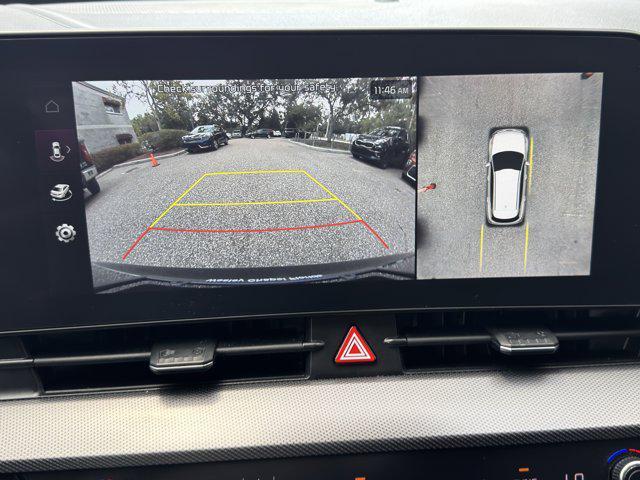 Photo of 2025 Dawning Red Kia Sportage
