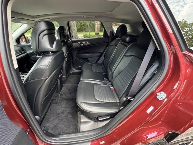 Photo of 2025 Dawning Red Kia Sportage