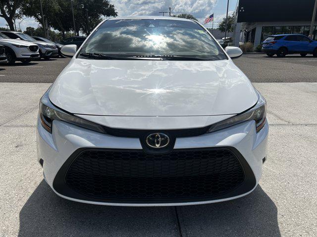 Photo of 2022 White Toyota Corolla