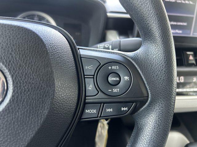Photo of 2022 White Toyota Corolla