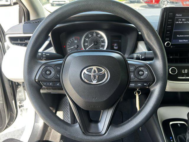 Photo of 2022 White Toyota Corolla