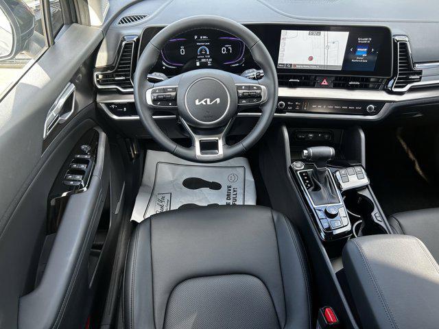 Photo of 2025 Ebony Black Kia Sportage