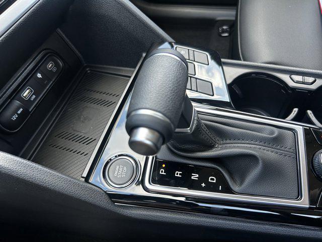 Photo of 2025 Ebony Black Kia Sportage