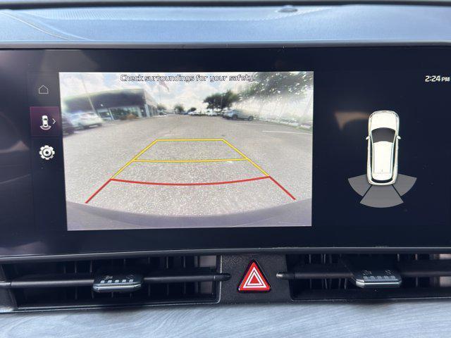 Photo of 2023 Wolf Gray Kia Sportage