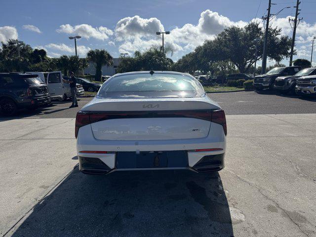 Photo of 2025 Snow White Pearl Kia K5