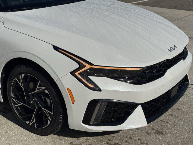 Photo of 2025 Snow White Pearl Kia K5