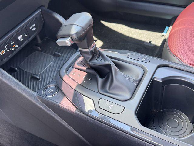 Photo of 2025 White Pearl Kia K4