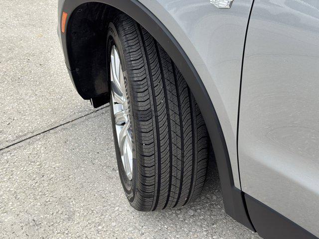 Photo of 2023 Argent Silver Metallic Cadillac XT4